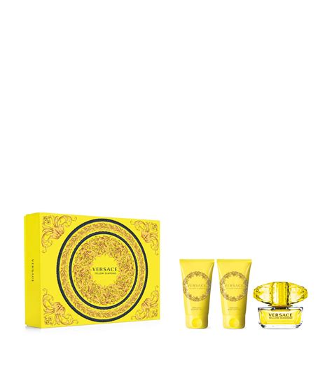 versace yellow diamond eau de toilette 50ml gift set|versace yellow diamond 1 oz.